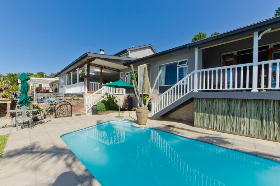 4 Bedroom Property for Sale in Heuwelkruin Western Cape